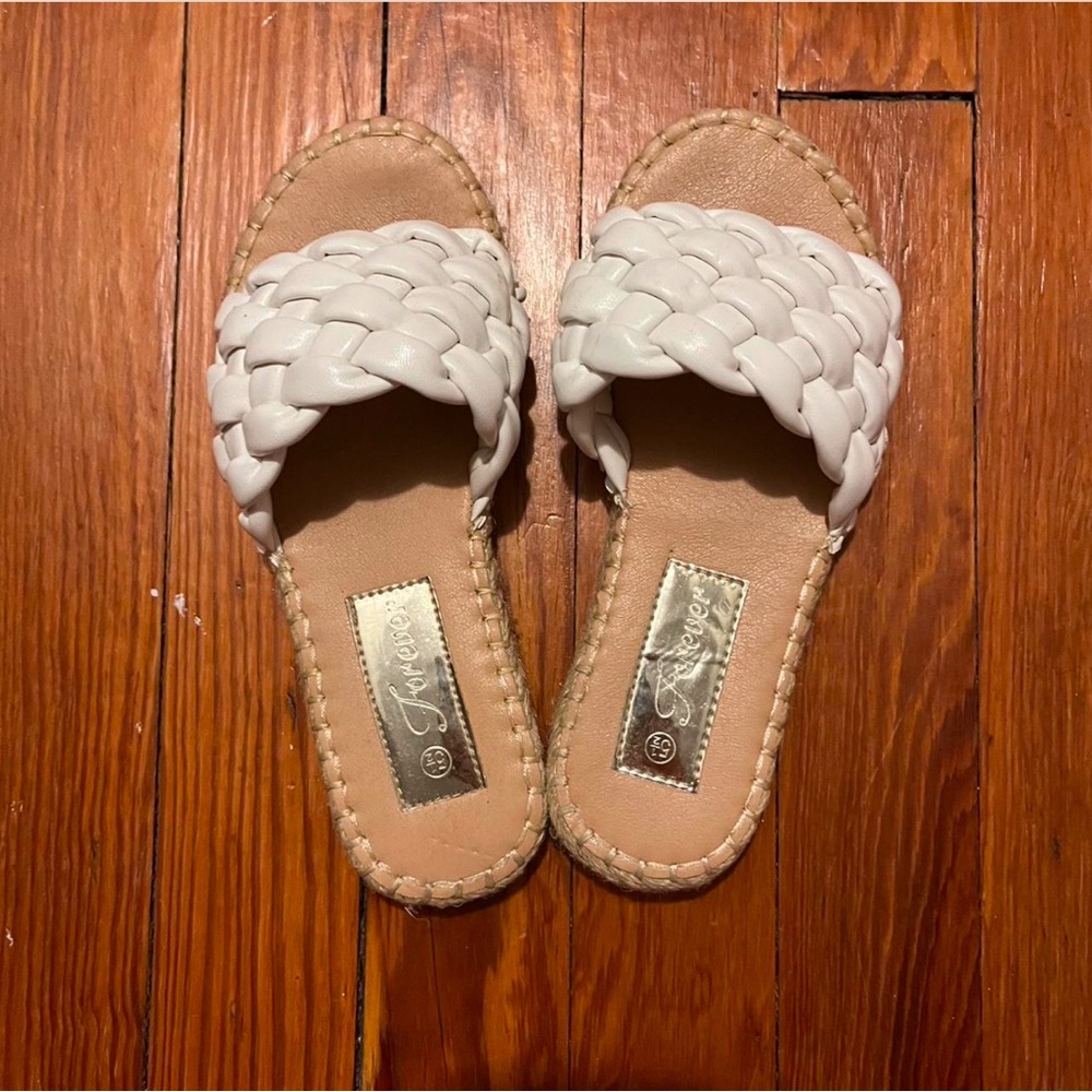 Sandals - Picture 3 of 6
